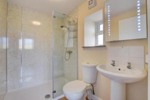 Ένα μπάνιο στο Brynheulwen +20 φωτογραφίες