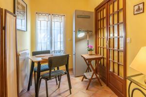 Gallery image of Au Paradis Des Hotes - Chambre Ile in Fouras