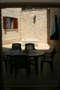 Fotografie z fotogalerie ubytování Double Room Puntinak 12255a v destinaci Selca