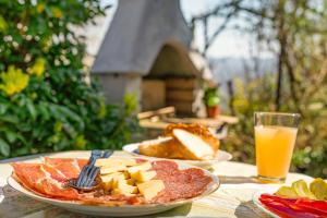 Jídlo v apartmánu nebo okolí