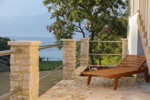 Příroda nedaleko prázdninového domu + 15 fotografií