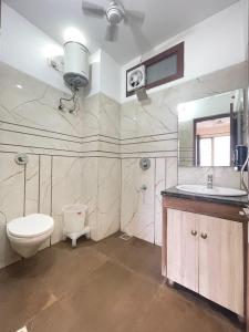 Koupelna v ubytování Hotel Kingston, Zirakpur