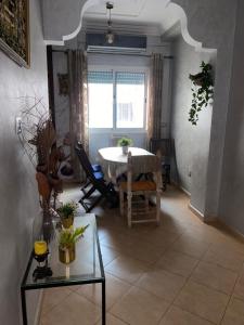 Afbeelding uit fotogalerij van Appartement Central Dar Bouazza in Dar Bouazza