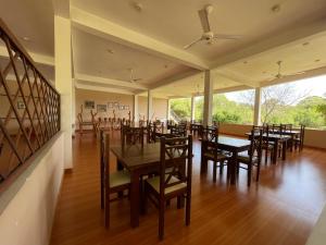 Restaurace v ubytování Aqua Hotel Yala