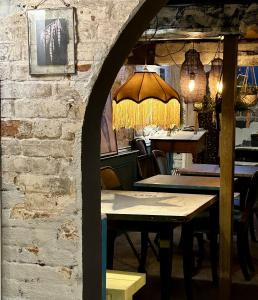 Εστιατόριο ή άλλο μέρος για φαγητό στο The Bridge House