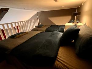 Φωτογραφία από το άλμπουμ του Centrally-located Unique Private apartment with 3 floors σε Smedjebacken