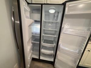 Φωτογραφία από το άλμπουμ του Grouper- NEW Remodel Entire Unit Kit Washer Dryer Upstairs 3Mi to Beach σε Bonita Springs