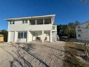 Το κτήριο όπου στεγάζεται  η παραθεριστική κατοικία