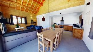 Posezení v ubytování CASA-Grand Laus: Duplex familial sauna et jacuzzi