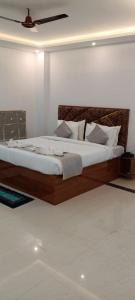 Postel nebo postele na pokoji v ubytování Hotel stump