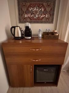 Příslušenství pro přípravu čaje a kávy v ubytování MKs