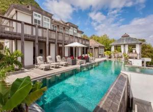 Bazén v ubytování Whale Tails Boutique Hotel nebo v jeho okolí