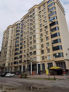 Το κτήριο όπου στεγάζεται  το διαμέρισμα