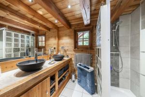 Ένα μπάνιο στο Chalet Echyllo +27 φωτογραφίες