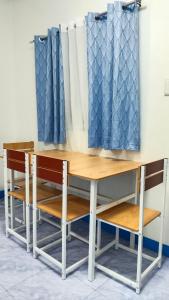 Billede fra billedgalleriet på Blue House - Cozy 1BR in General Luna i General Luna