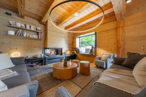 Χώρος καθιστικού στο Chalet Belliou