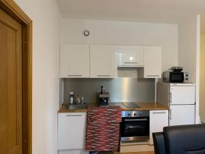 Η κουζίνα ή μικρή κουζίνα στο Belle appartement 13008