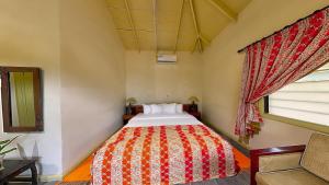 Postel nebo postele na pokoji v ubytování Anomabo Beach Resort