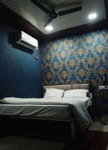 Voodi või voodid majutusasutuse Manya hotel and dormitory toas +12 fotot