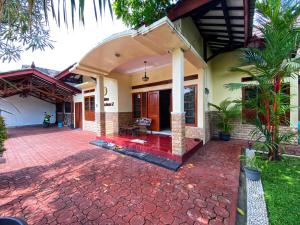 Το κτήριο όπου στεγάζεται  ο ξενώνας