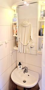 O baie la Doppelzimmer mit Garten, Kicker und Grill +17 fotografii