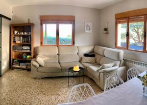 Χώρος καθιστικού στο GuestReady - Los Jilgueros del Alberche