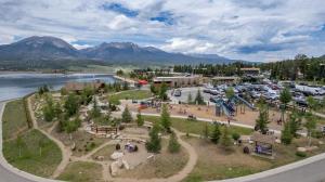 an aerial view of a park next to a body of water at Lake View Condo Cozy and Relaxing in Dillon