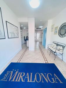 Gambar di galeri bagi Hotel Miralonga di La Maddalena +49 gambar
