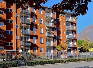 Το κτήριο όπου στεγάζεται  το διαμέρισμα