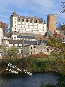 Výhled na řeku, která protéká v blízkosti apartmánu