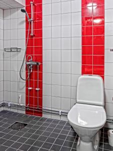 Kamar mandi di Mosebacke Hostel