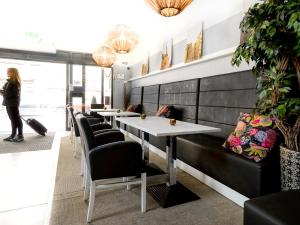 Area tempat duduk di Mosebacke Hostel