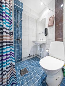 Kamar mandi di Mosebacke Hostel
