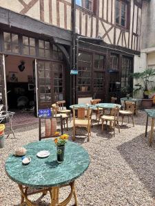 Εστιατόριο ή άλλο μέρος για φαγητό στο Le VIEUX RELAIS