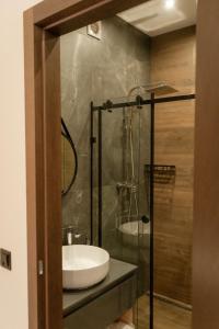 Ένα μπάνιο στο Garden plaza +25 φωτογραφίες