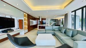 Μια τηλεόραση ή/και κέντρο ψυχαγωγίας στο Abogo Villa Nha Trang Ocean View