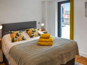 En eller flere senge i et værelse på South Terrace