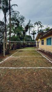 Tenis a/nebo squash v ubytování Casa Dona Flor nebo okolí
