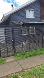 Budova, kde se penzion nachází + 1 fotografie