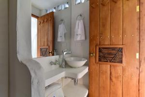 Ένα μπάνιο στο Aldea Bella Boutique +54 φωτογραφίες