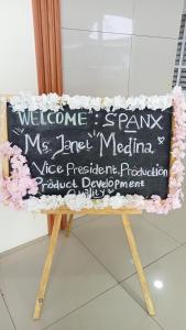 a sign that says welcome to a party at Anna 