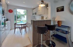 Nhà bếp/bếp nhỏ tại Belle Villa Vue Mer