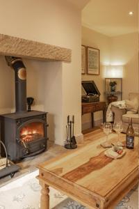 Drinks på STAXTON COACH HOUSE dog friendly with garden