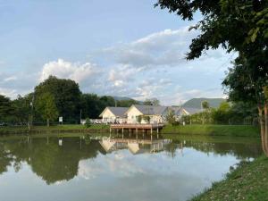 Φυσικό τοπίο κοντά σε αυτό το δωμάτιο σε οικογενειακή κατοικία