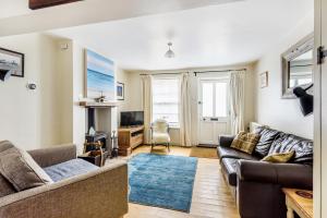 Khu vực ghế ngồi tại Rose Cottage +12 ảnh