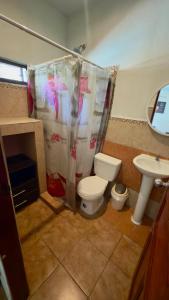 Ένα μπάνιο στο Hostel Pura Vida