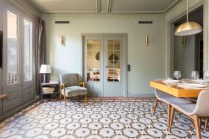 Χώρος καθιστικού στο Unique Rentals - Luxurious Oasis