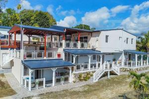 Budova, kde se vila nachází