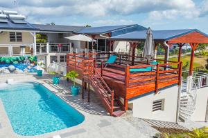 Bazén v ubytování Villa Angercity nebo v jeho okolí + 64 fotografií