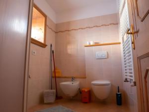 Ένα μπάνιο στο Bait Nof +24 φωτογραφίες